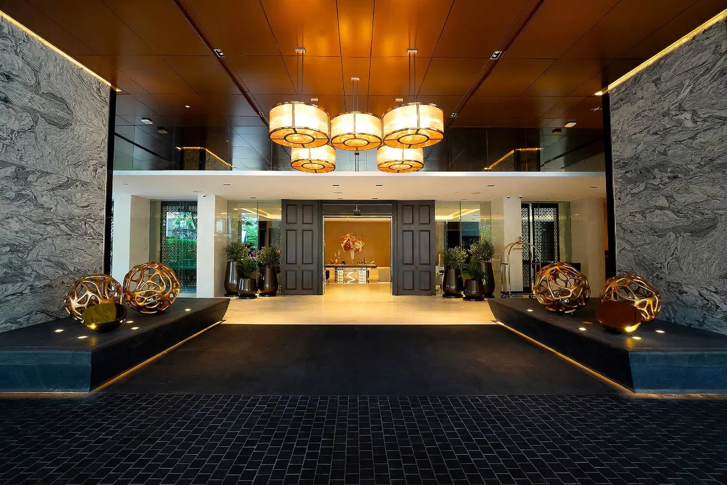 SILQ Hotel and Residence Managed by The Ascott Limited LOUNGE_LOBBY
