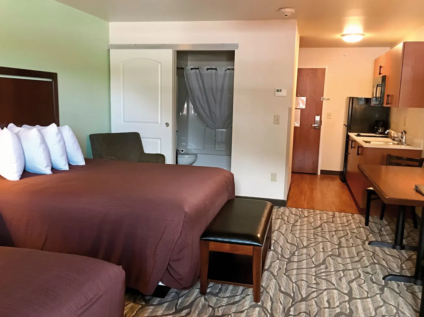 Aspen Suites Hotel Homer ROOM_EXAMPLE