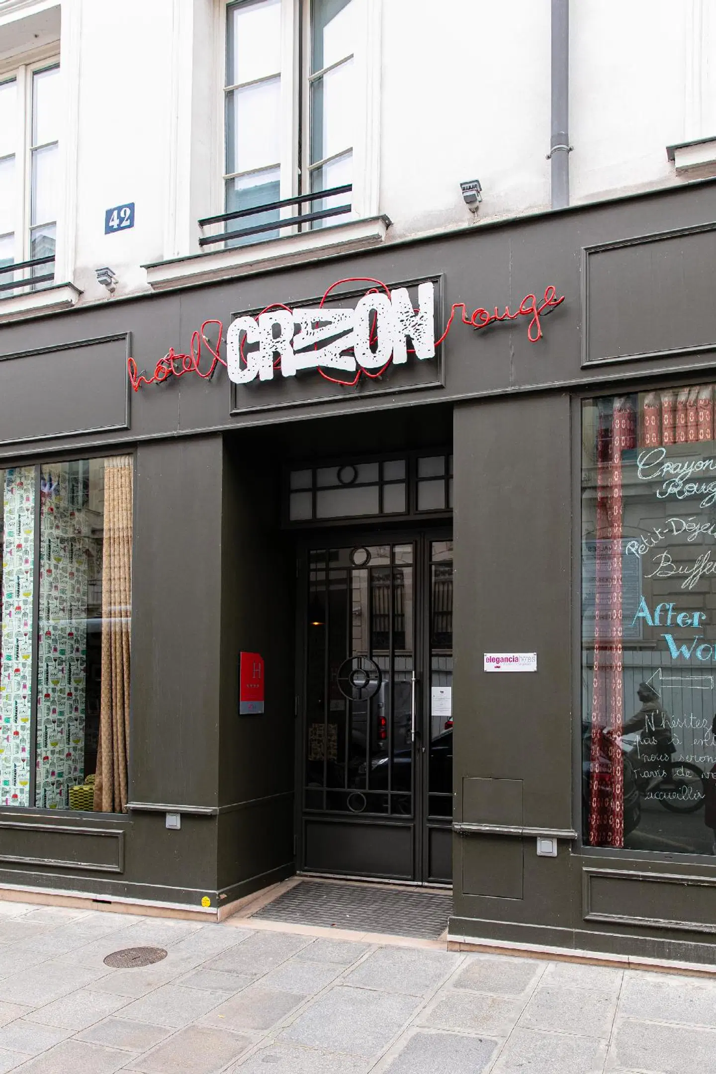 Crayon Rouge by Elegancia EXTERIOR