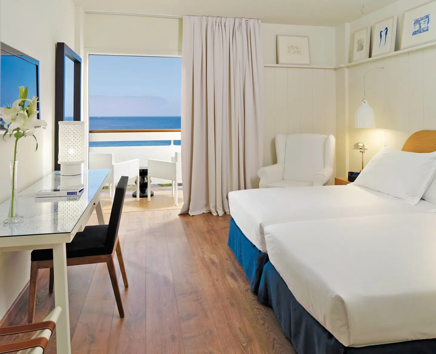 H10 Big Sur ROOM_EXAMPLE