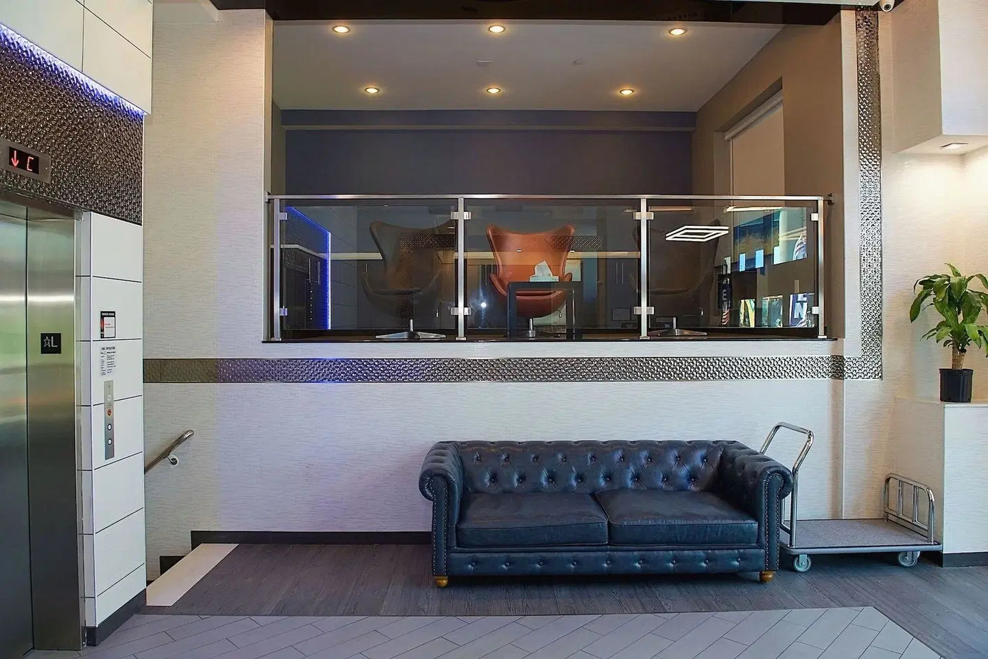 7 Days Hotel LOUNGE_LOBBY