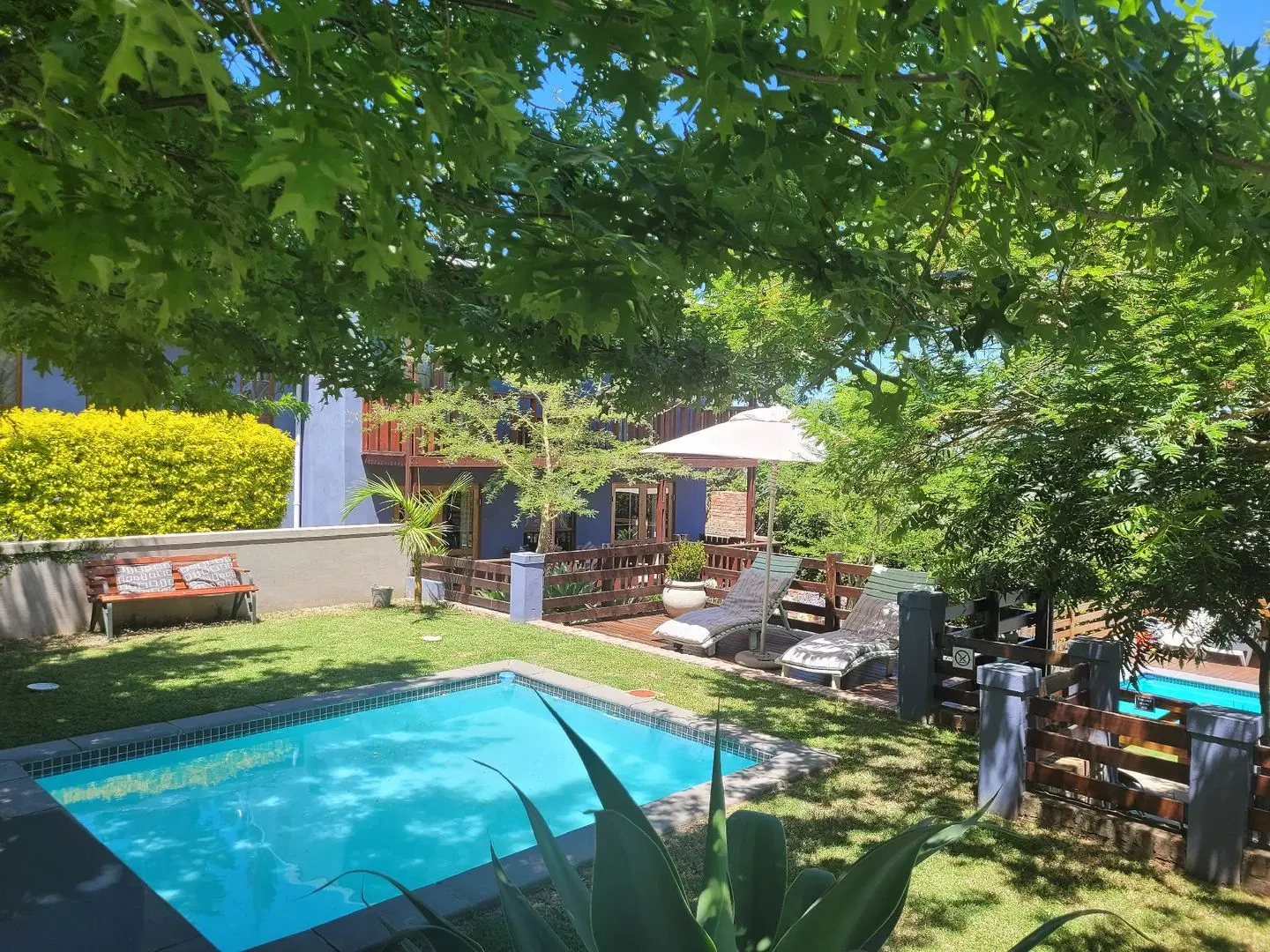 A Hilltop Country Retreat OUTDOOR_POOL