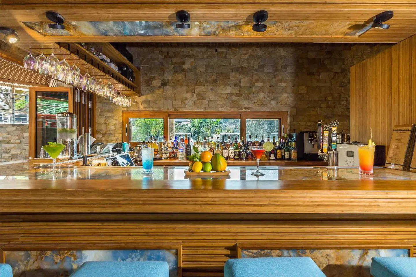 Kokomo Botanical Resort Bar