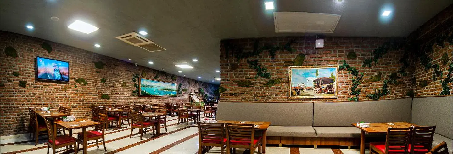 Aprilis Hotel Bar