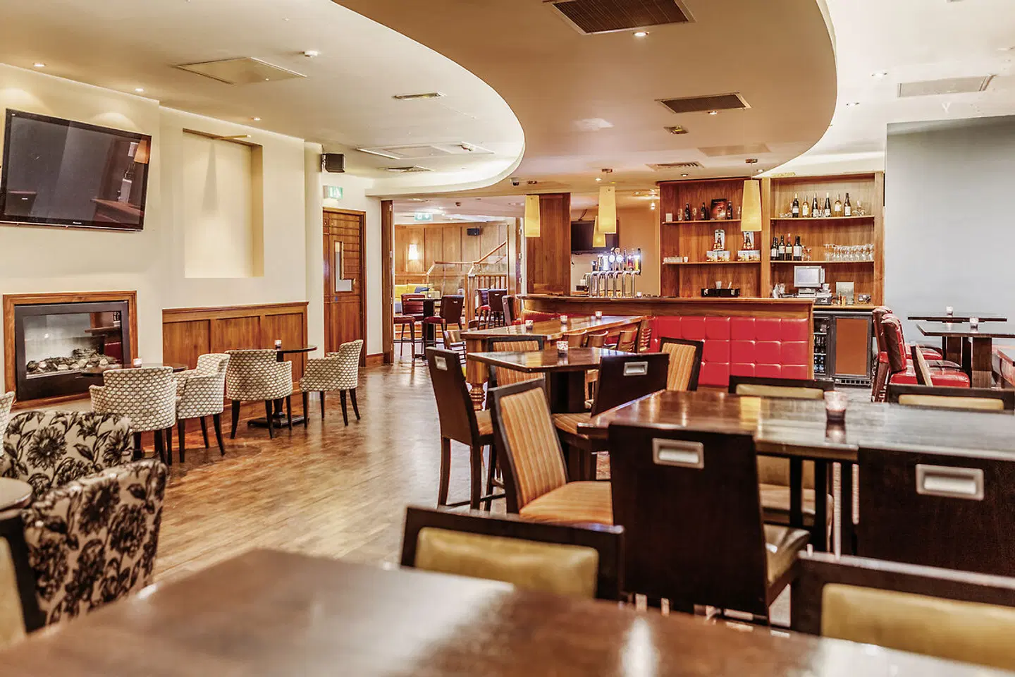 Pembroke Hotel Bar