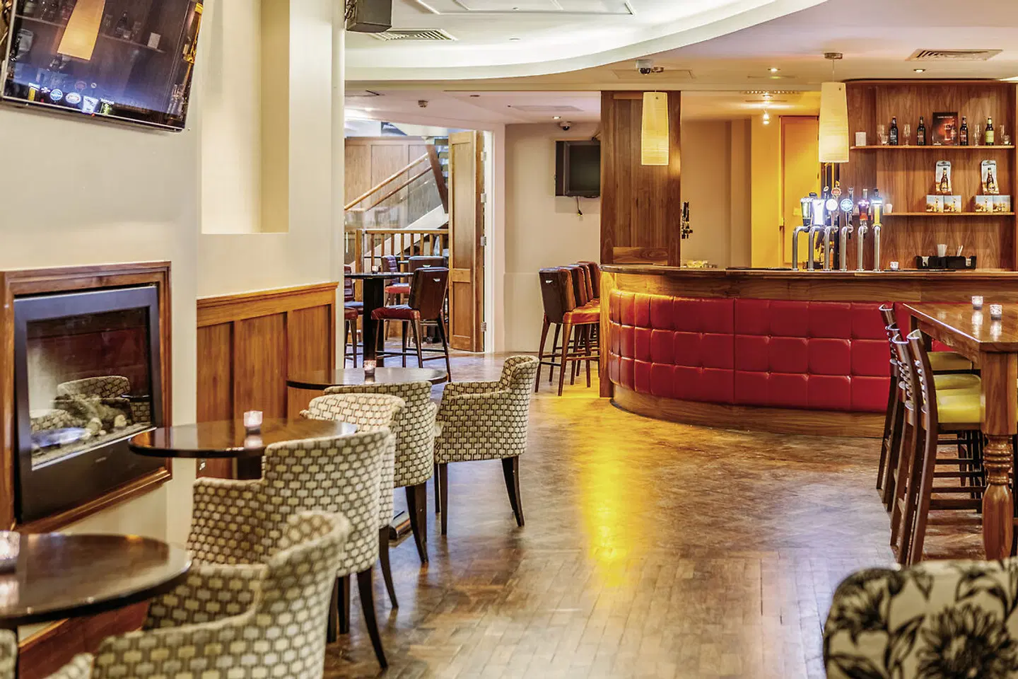 Pembroke Hotel Bar