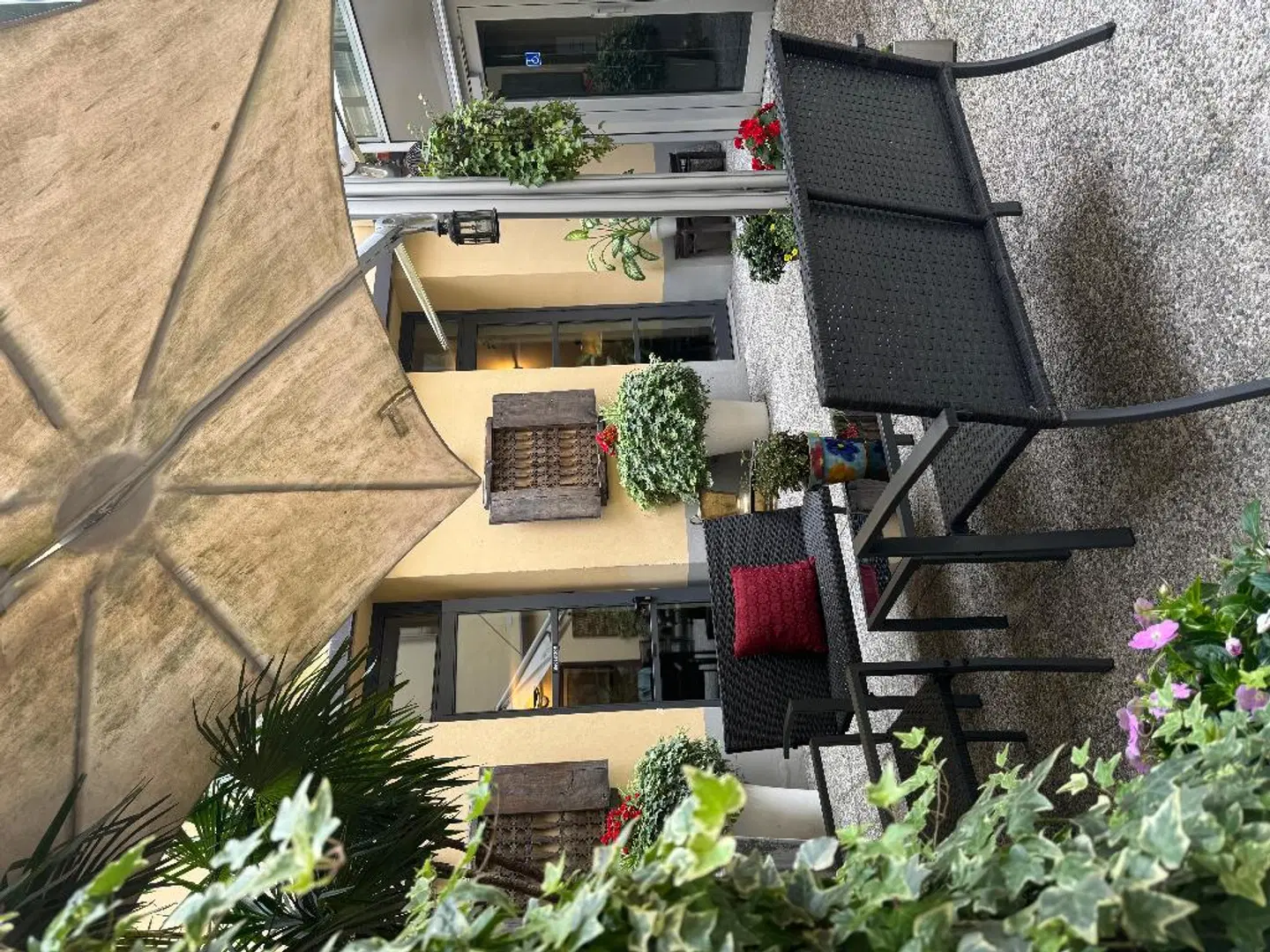 TownHouse 33 Boutique Hotel EXTERIOR