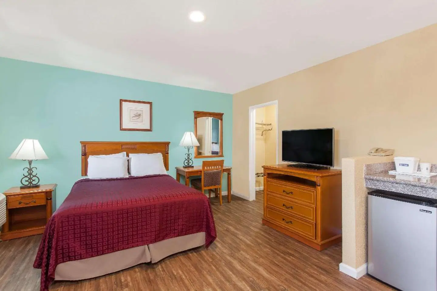Travelodge by Wyndham San Diego SeaWorld ROOM_EXAMPLE