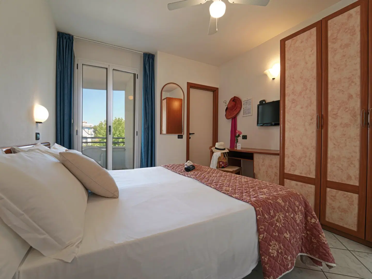 Hotel Dasamo ROOM_EXAMPLE