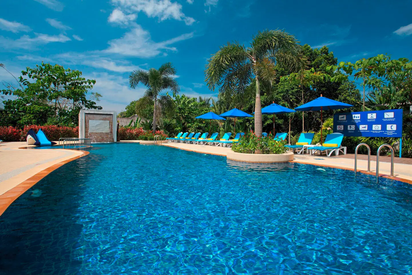 The Sun Club Khao Lak OUTDOOR_POOL