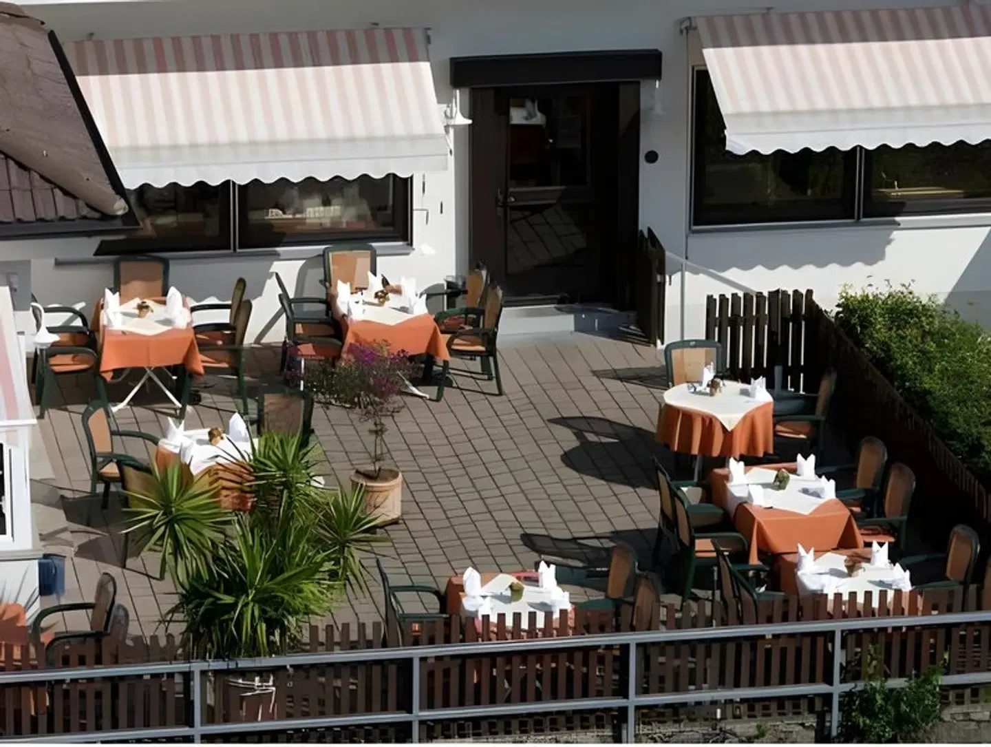 Sonnenhang Terrasse