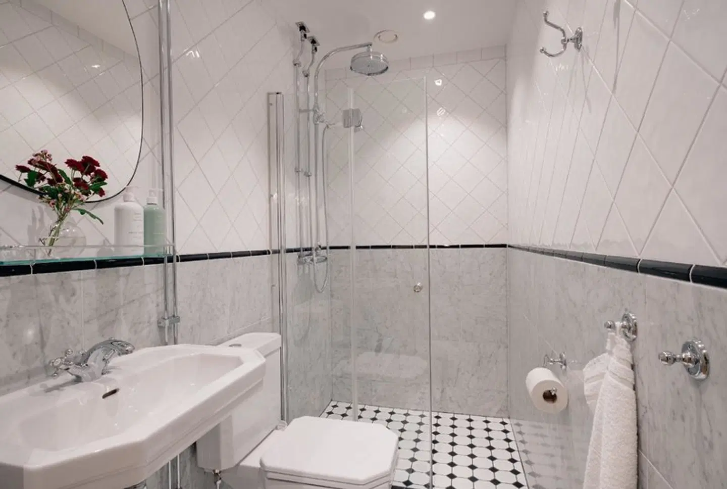 Browallshof Hotell (Värdshuset Clas På Hörnet) Badezimmer