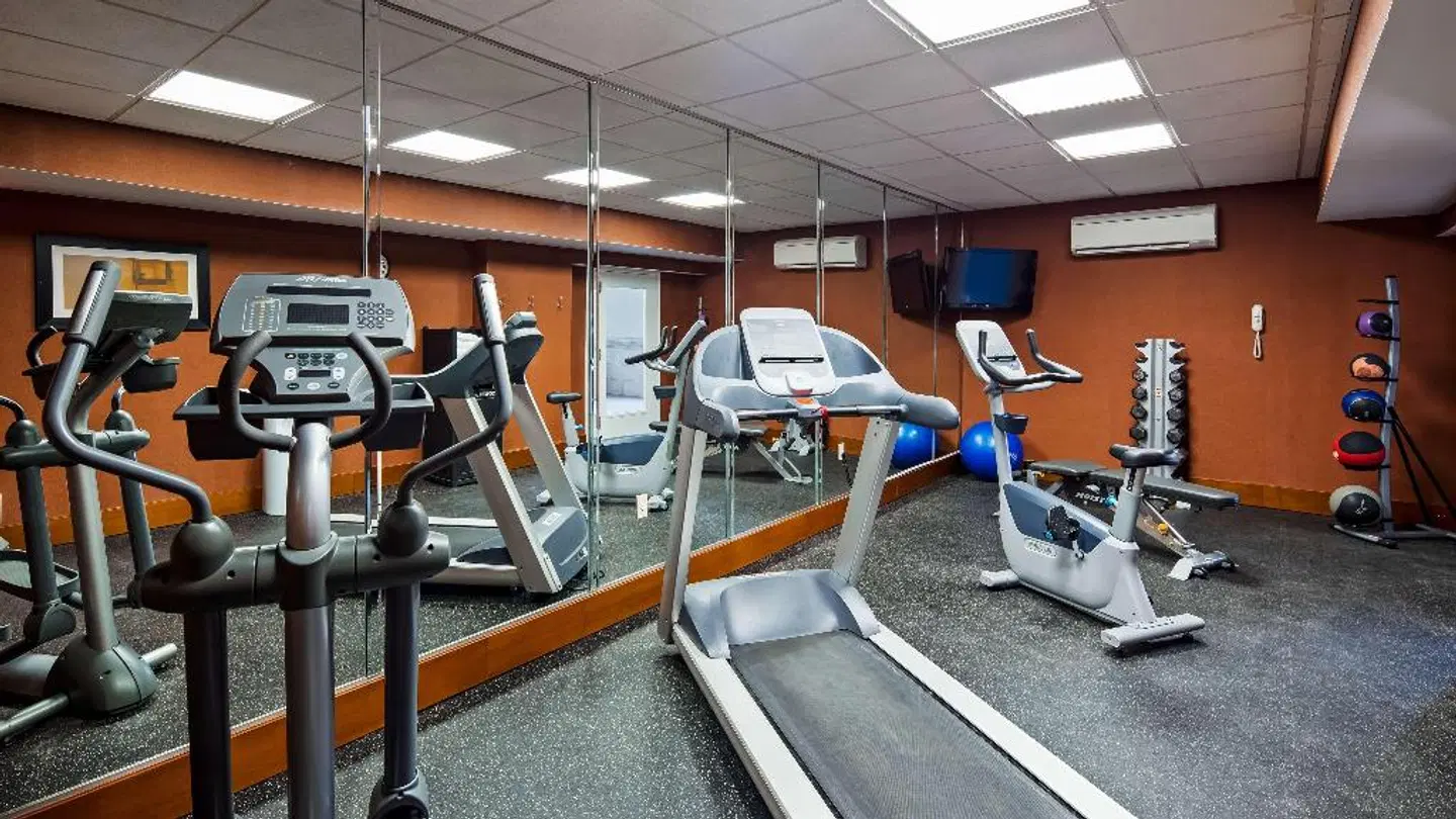 Best Western Plus Executive Suites Albuquerque SPORTS_AND_LEISURE