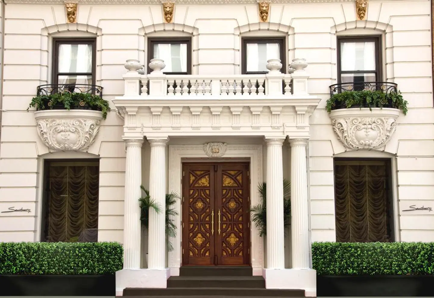 Sanctuary Hotel New York EXTERIOR