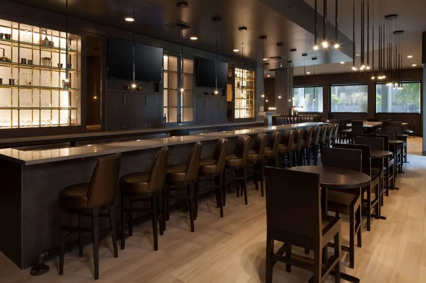 H Hotel Los Angeles, Curio Collection by Hilton Bar