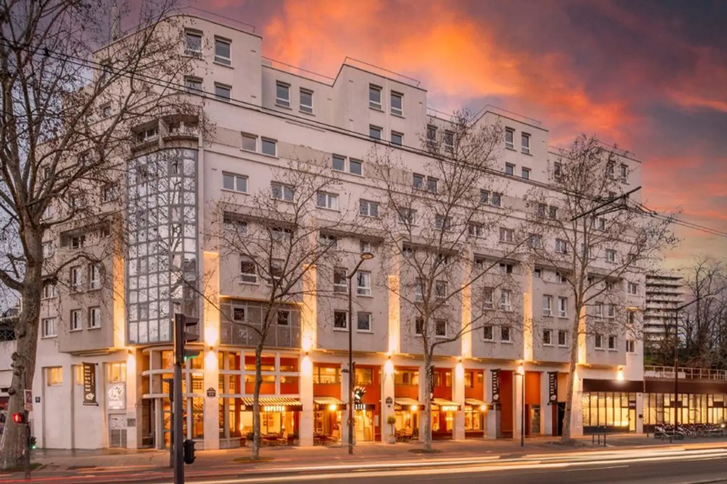 Median Paris Porte de Versailles EXTERIOR