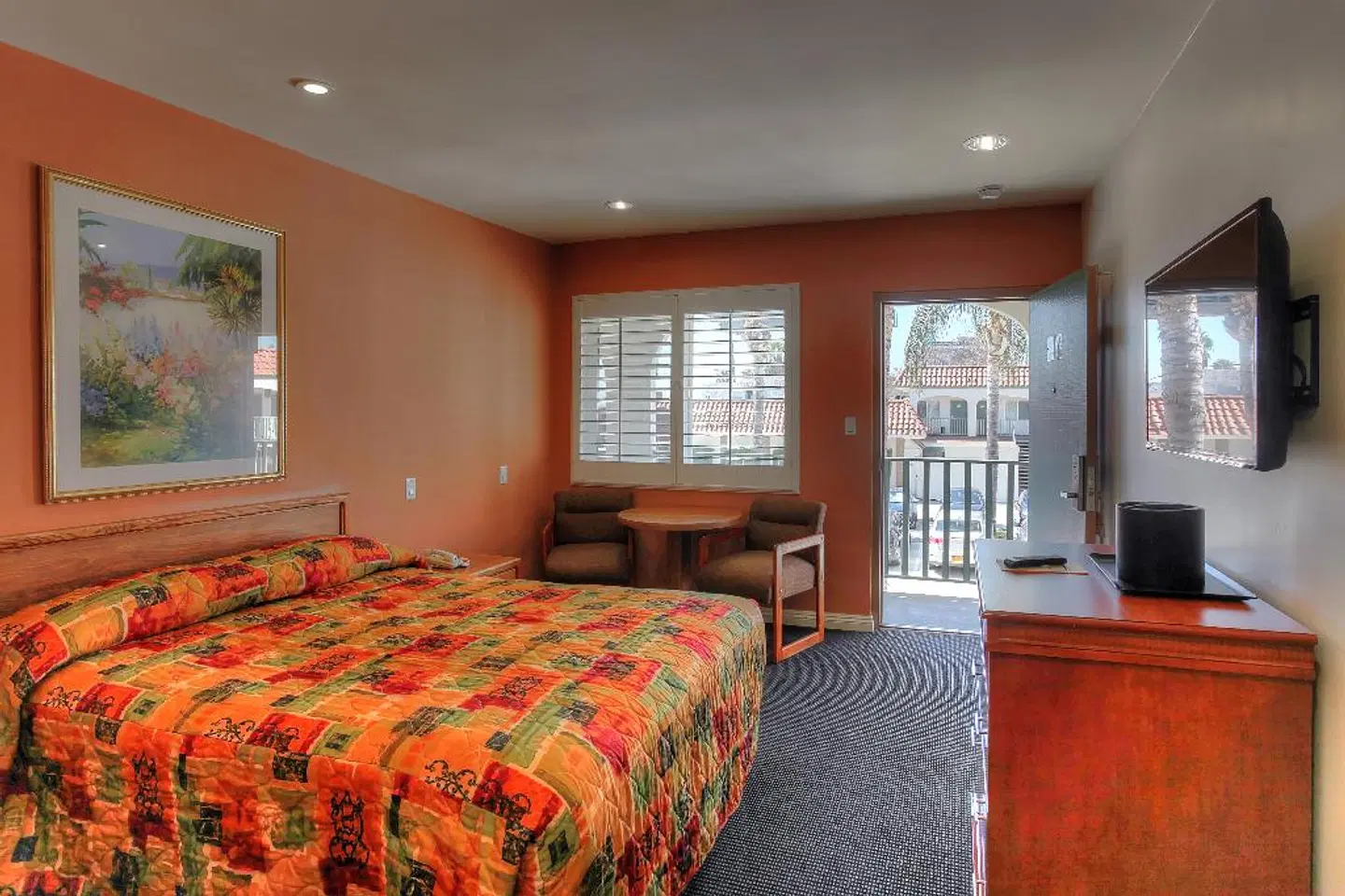 Dunes Inn - Sunset ROOM_EXAMPLE