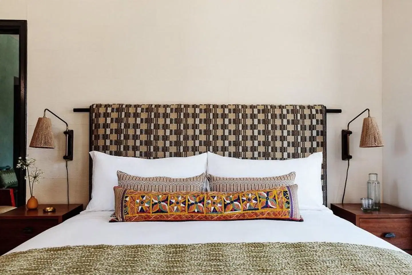 Downtown Los Angeles Proper Hotel, a Member of Design Hotels ROOM_EXAMPLE