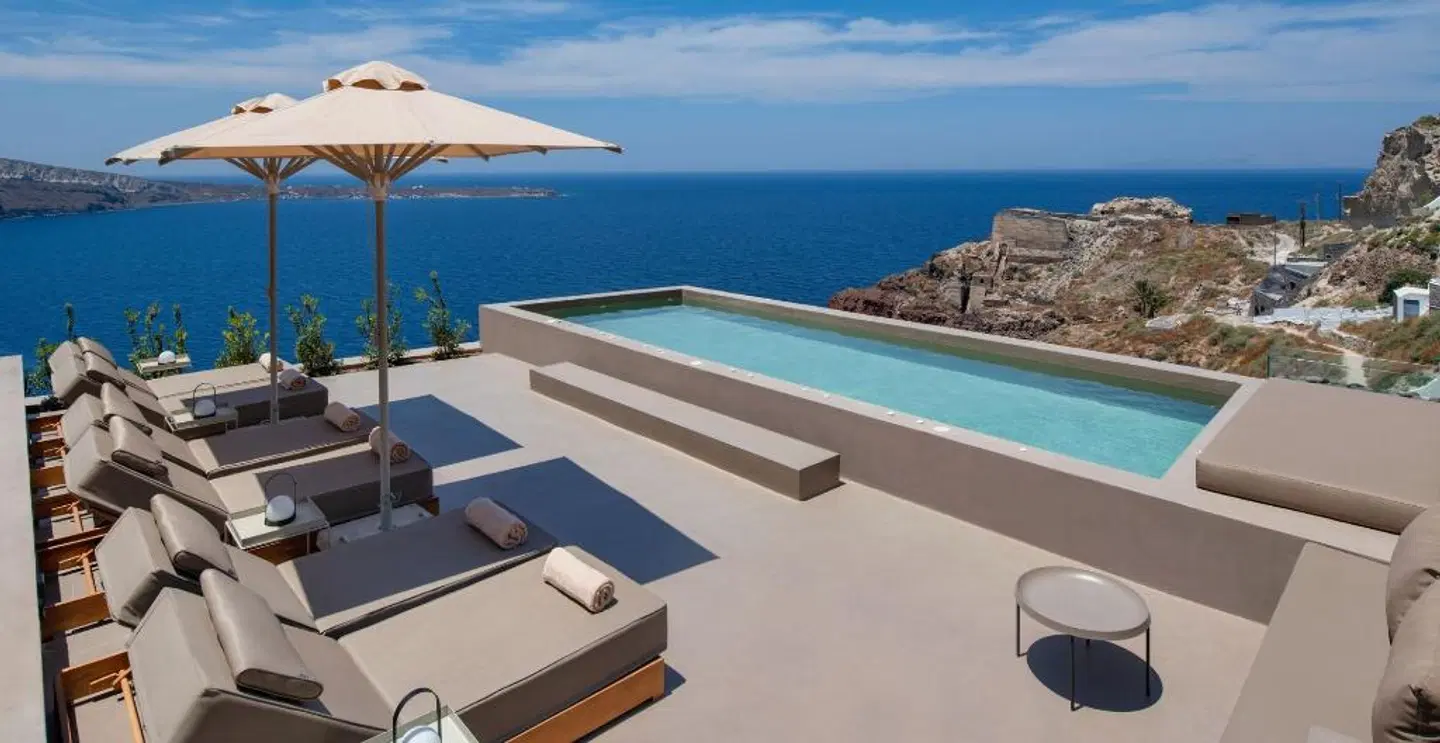 Old Castle Oia Terrasse
