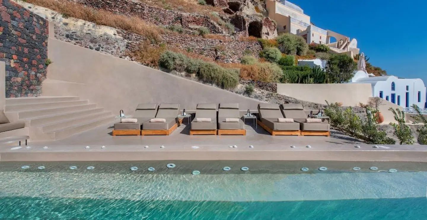 Old Castle Oia OUTDOOR_POOL