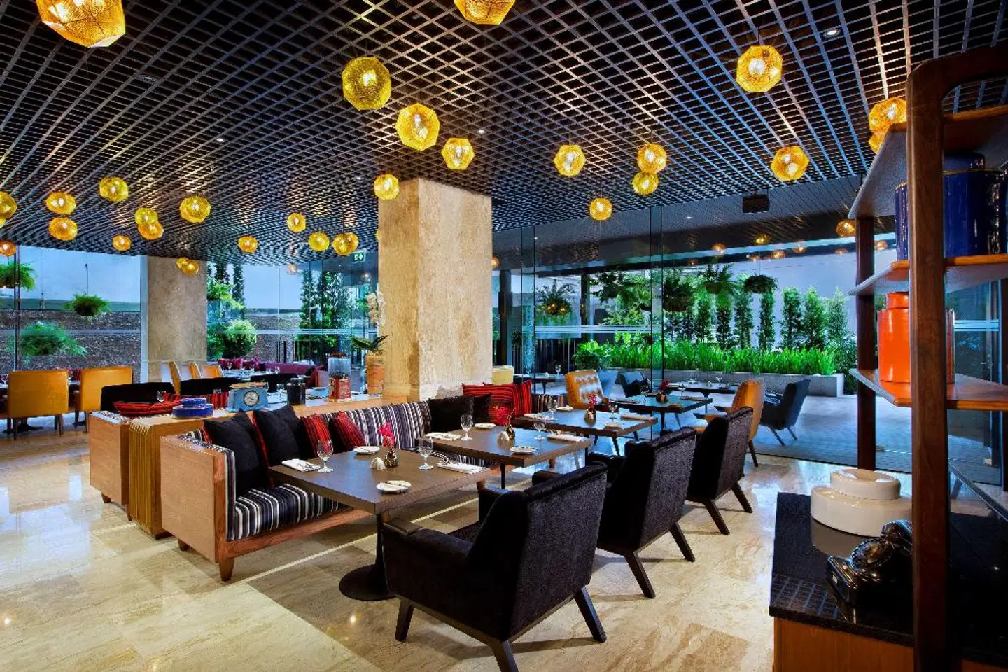DoubleTree by Hilton Hotel Sukhumvit Bangkok Restaurant