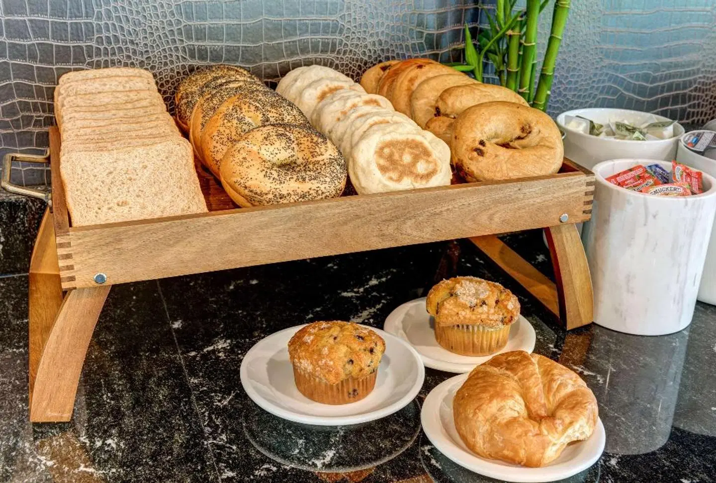 The Garrison Hotel & Suites Dover-Durham, Ascend Hotel Collection Restaurant