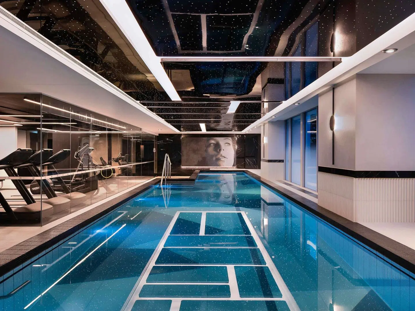Sofitel Auckland Viaduct Harbour Hallenbad