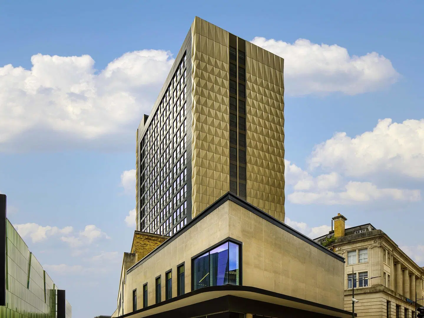Mercure Newport Hotel EXTERIOR