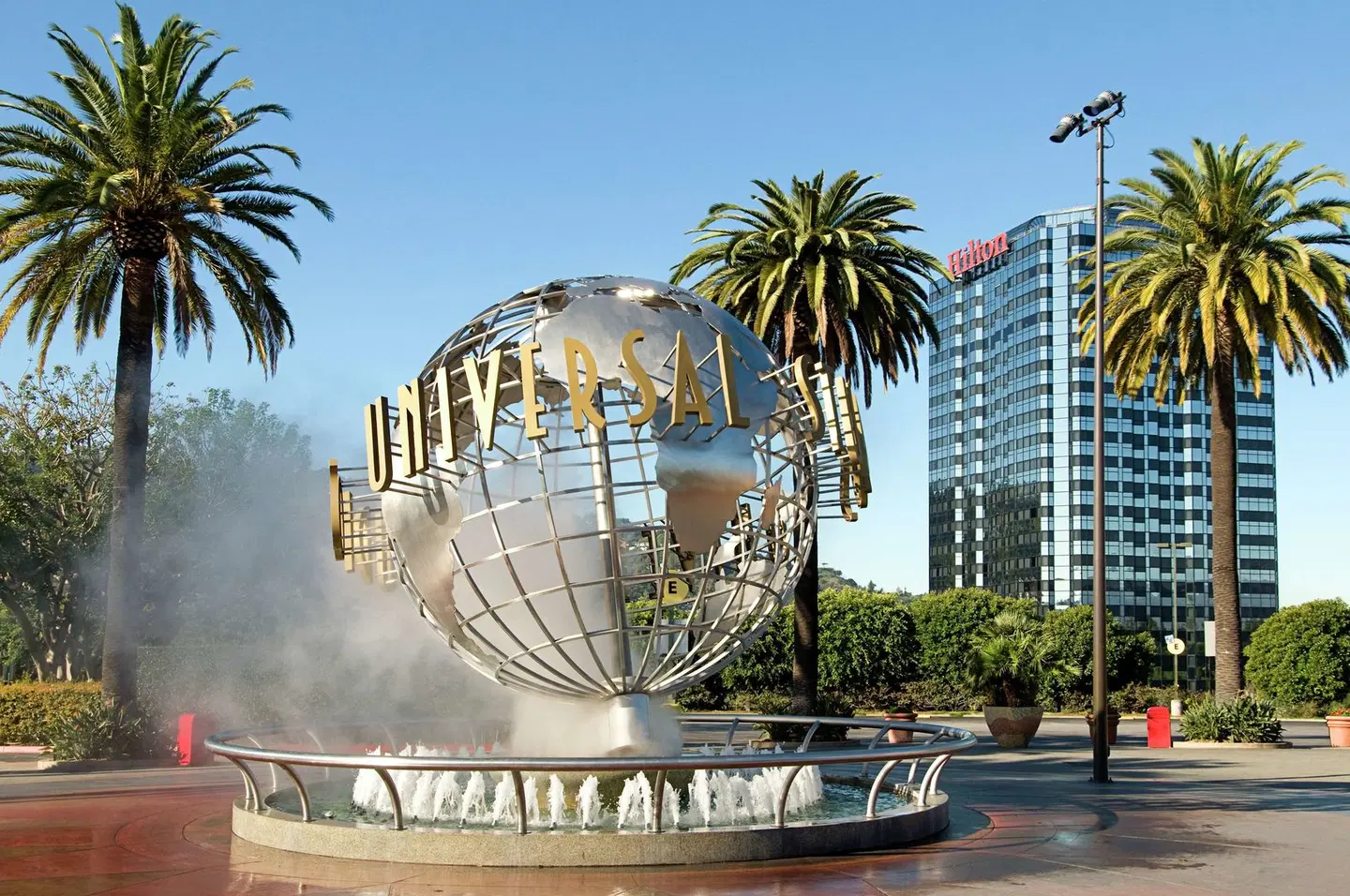 Hilton Los Angeles/Universal City EXTERIOR