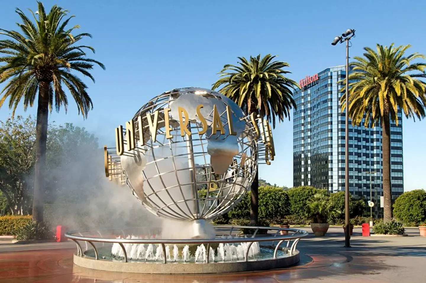 Hilton Los Angeles/Universal City EXTERIOR