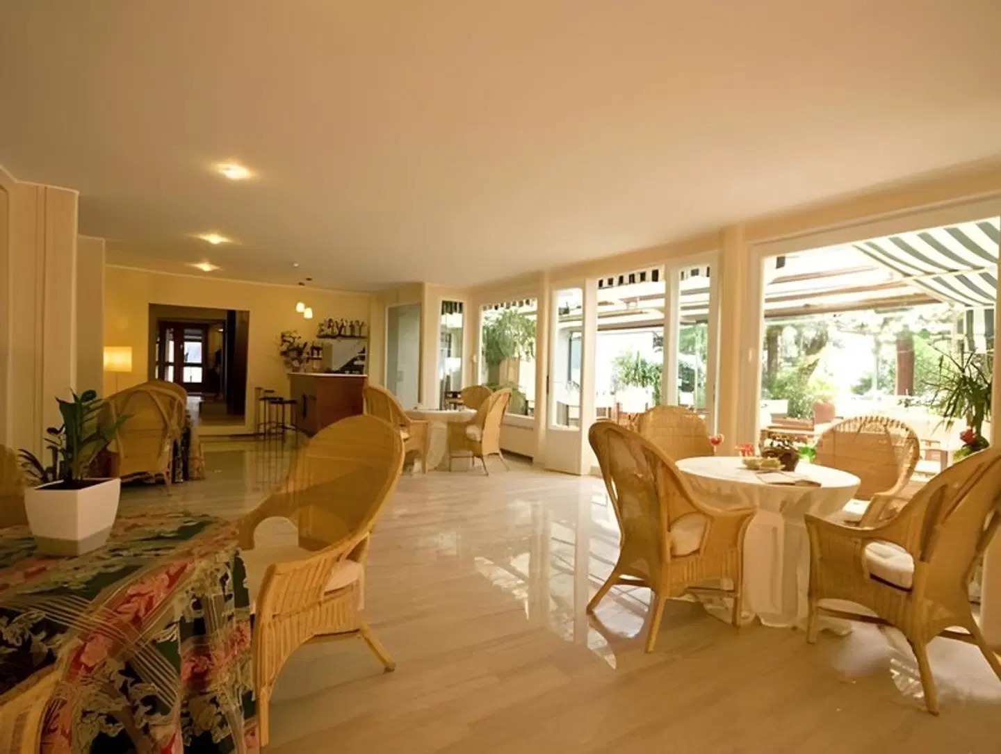 Ausonia LOUNGE_LOBBY
