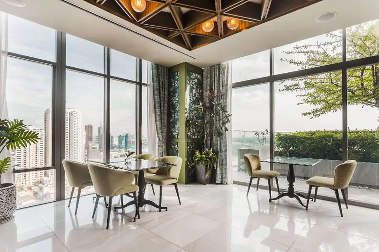 Wyndham Bangkok Queen Convention Centre ROOM_EXAMPLE