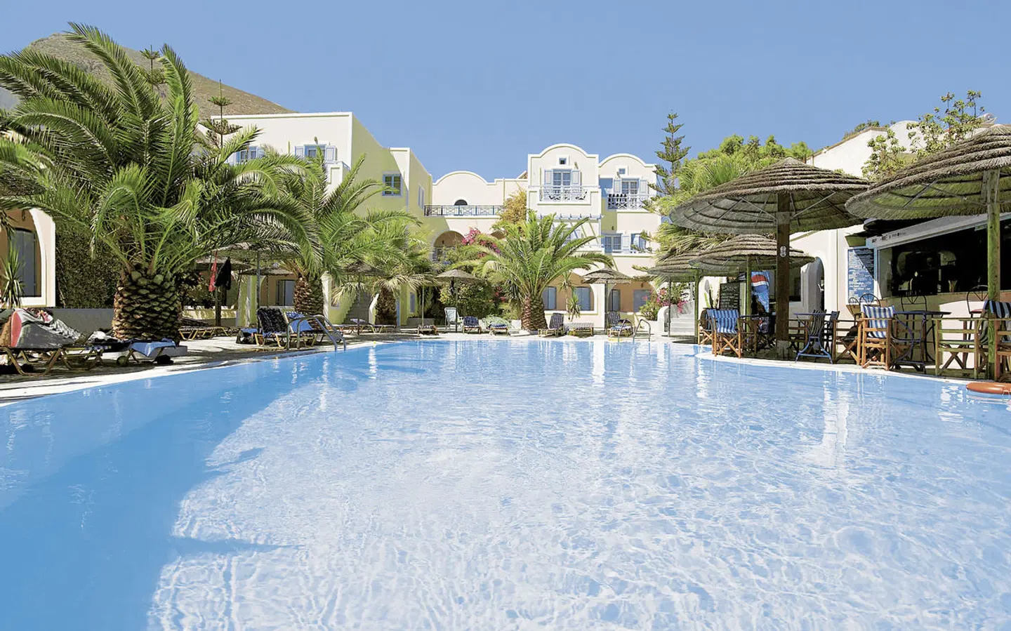 Zephyros OUTDOOR_POOL