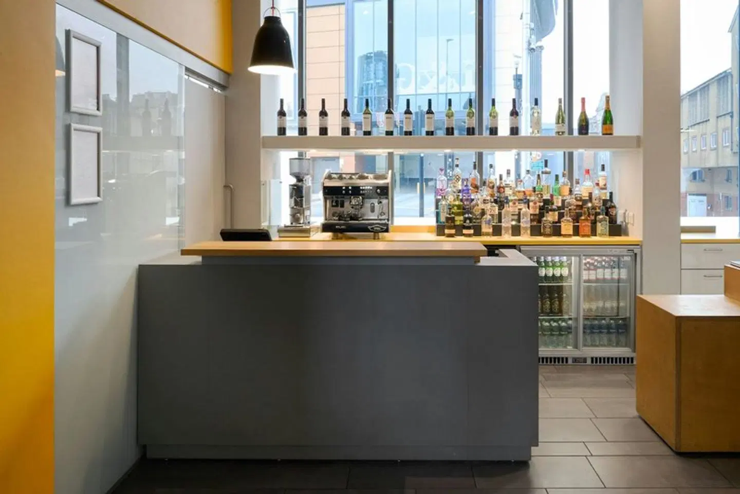 Four Points Flex by Sheraton Cardiff LOUNGE_LOBBY
