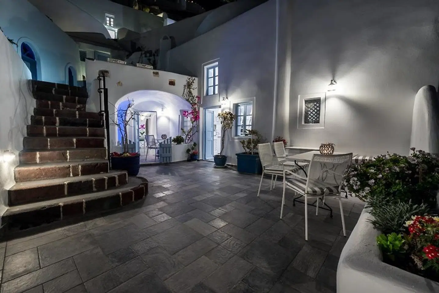 Aris Caves SPORTS_AND_LEISURE