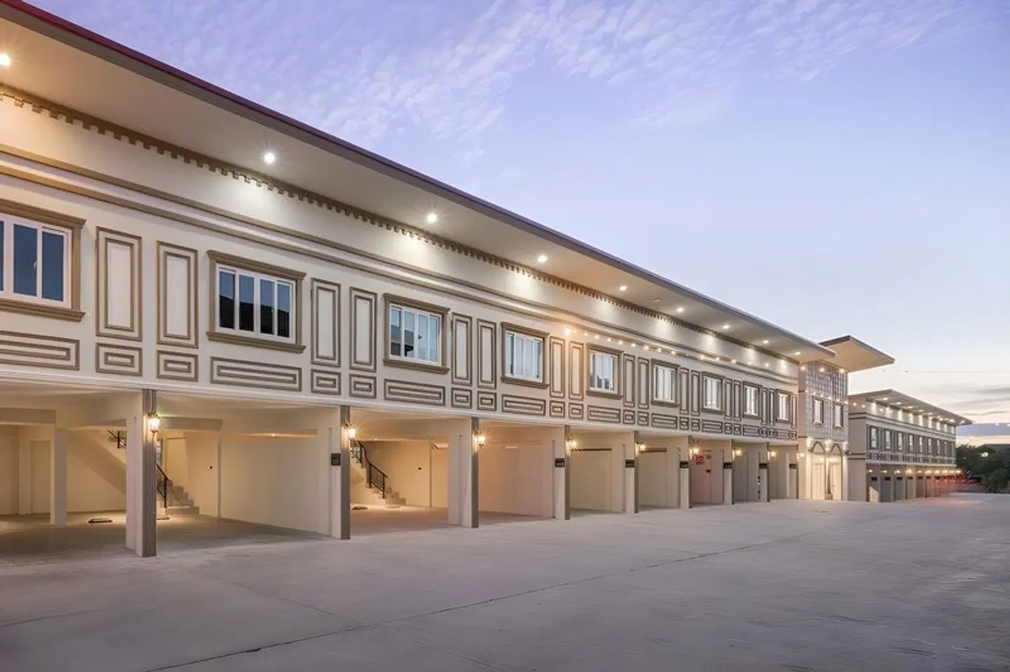 Grandbangsaray EXTERIOR