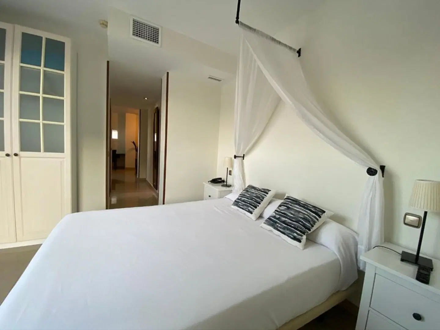 Atrium Hotel ROOM_EXAMPLE