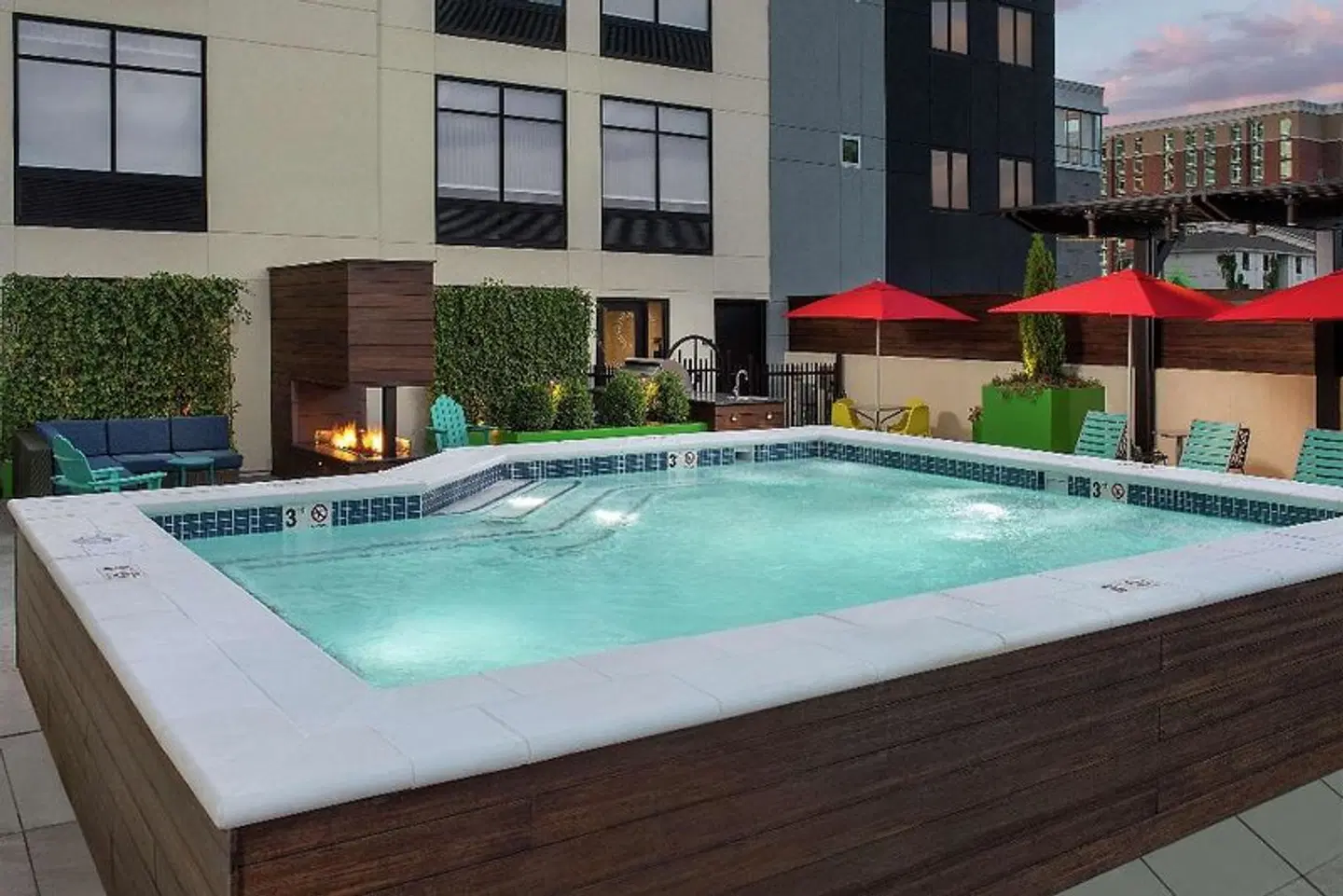 Tru By Hilton Nashville Downtown Convention Center OUTDOOR_POOL