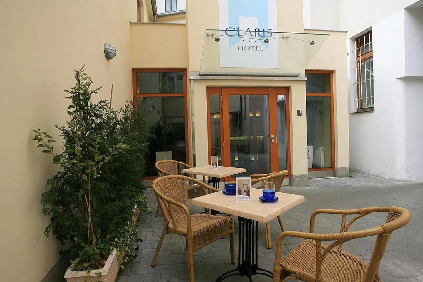 Claris Terrasse