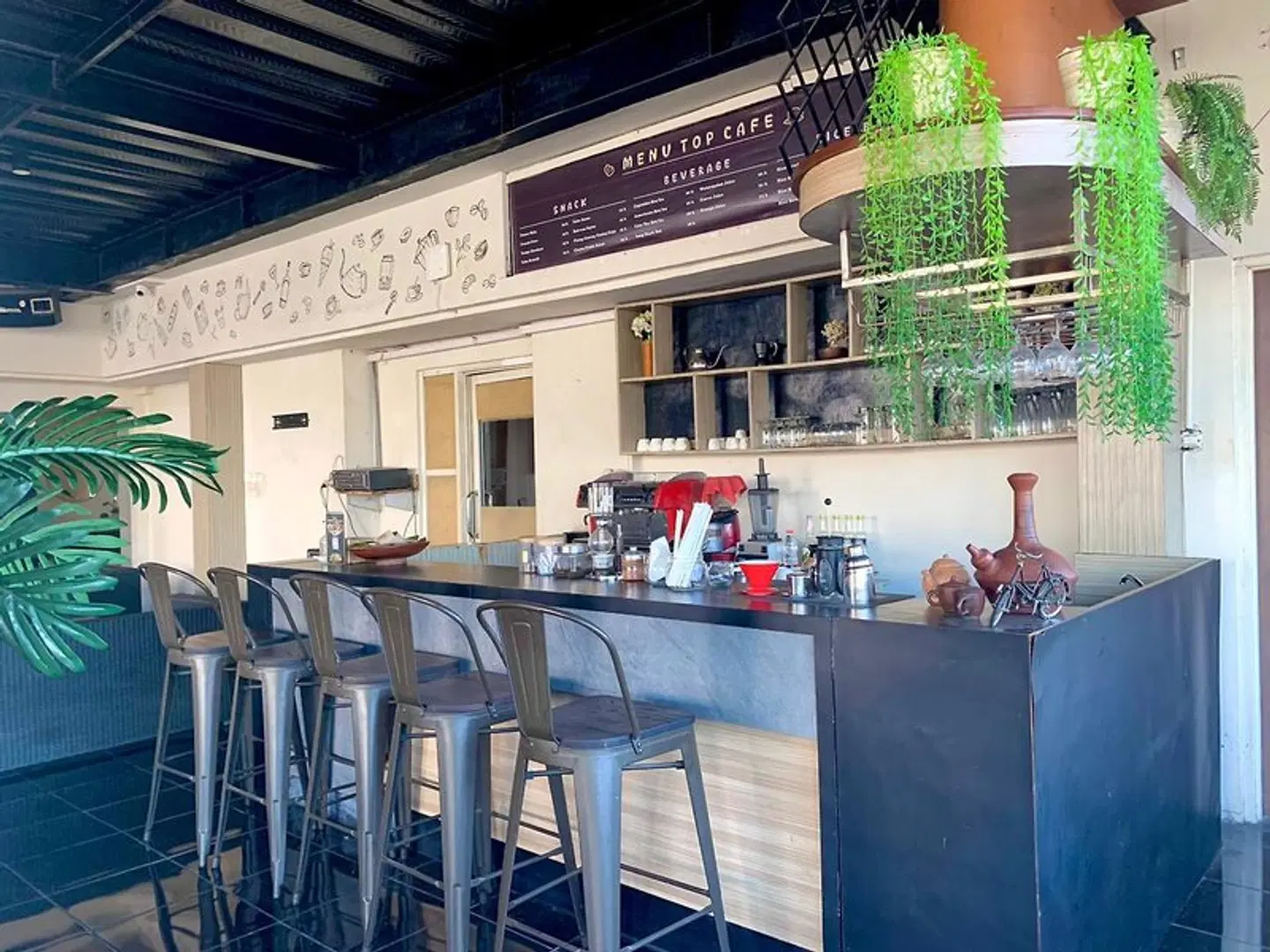 Top Malioboro Hotel - Jogja Bar