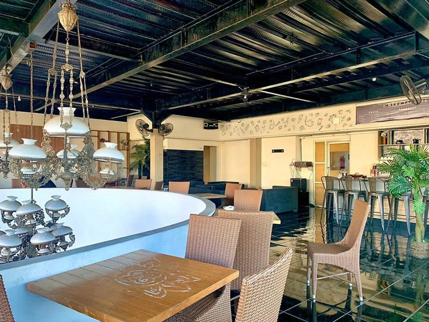 Top Malioboro Hotel - Jogja LOUNGE_LOBBY