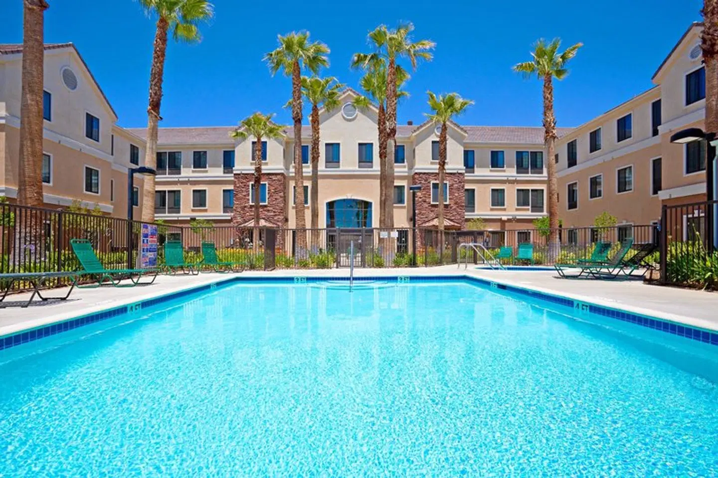 Staybridge Suites Palmdale by IHG OUTDOOR_POOL