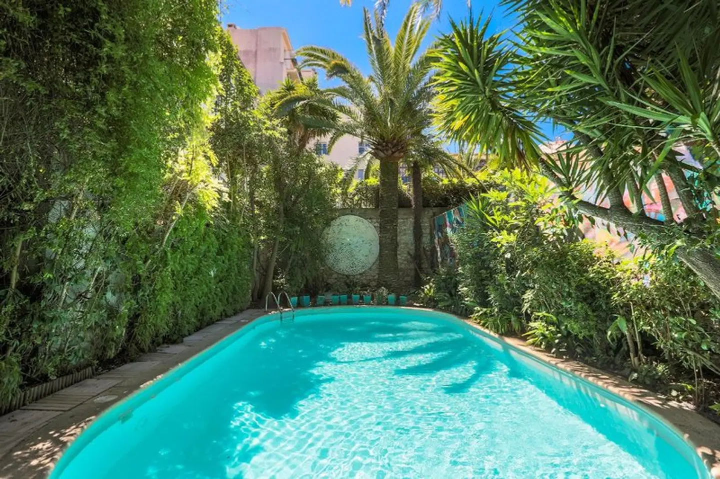 Windsor OUTDOOR_POOL