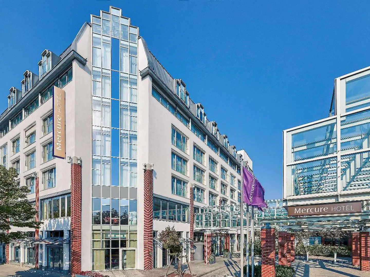 Mercure Berlin Tempelhof EXTERIOR