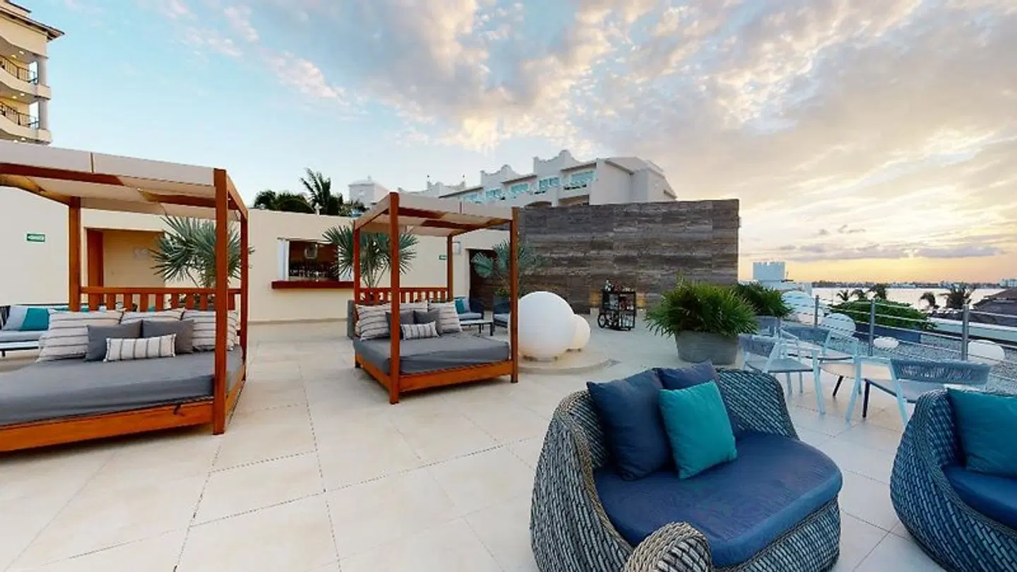 Grand Park Royal Cancún EXTERIOR