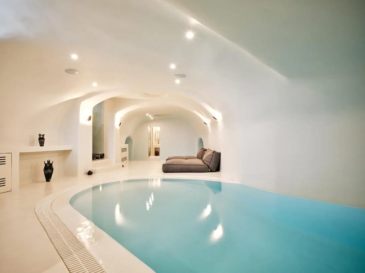 Abyss - the boutique design hotel Hallenbad