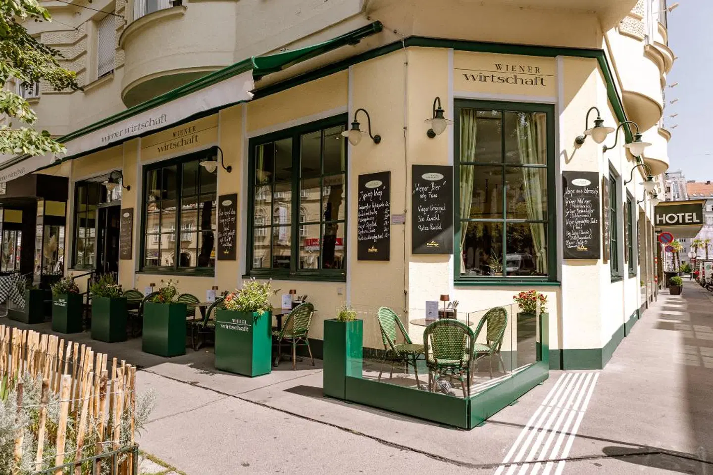 Hotel Erzherzog Rainer EXTERIOR