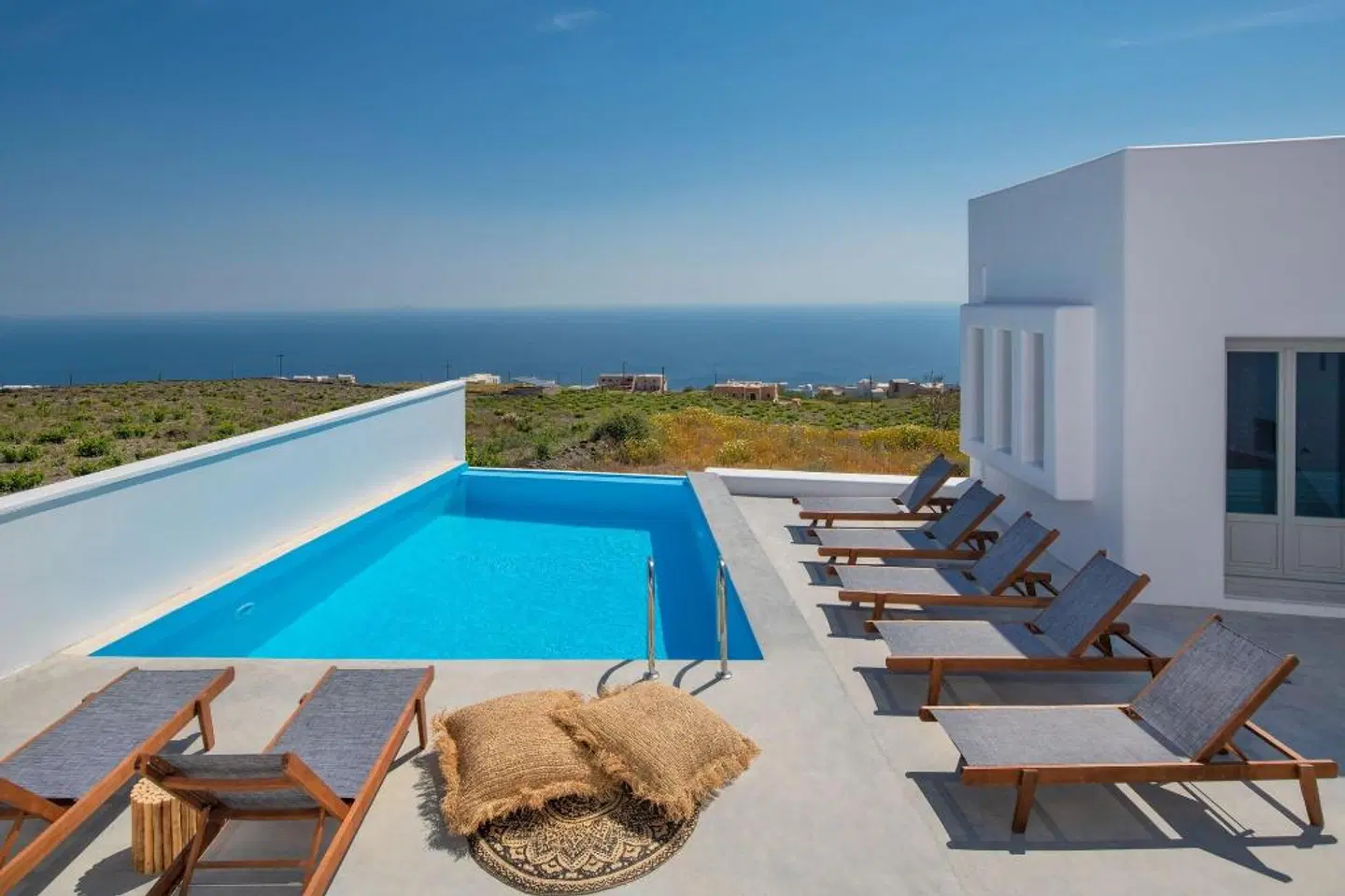 Seven Suites OUTDOOR_POOL