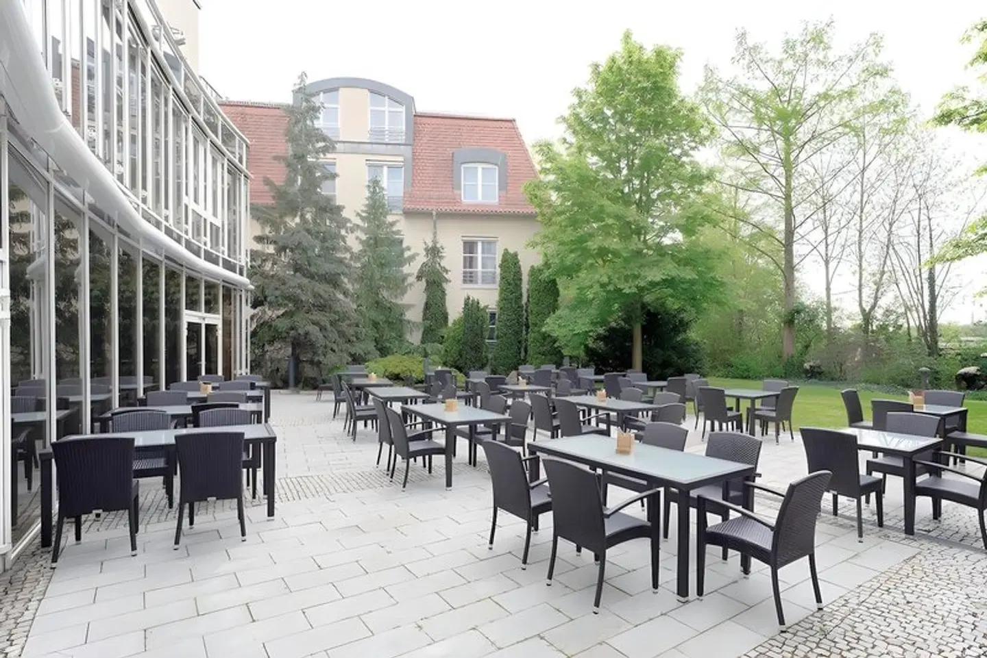 Seminaris Hotel Leipzig Terrasse