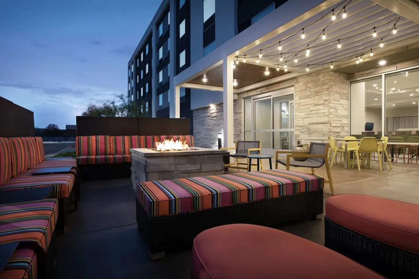 Home2 Suites By Hilton Phoenix North Happy Valley Bar